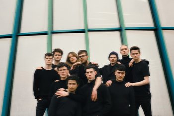 Searching for Home (DD) + Zinken einer Gabel